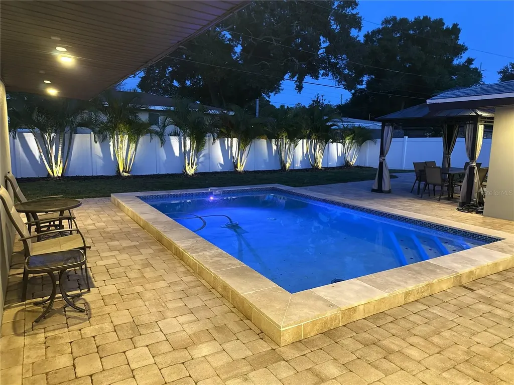 1437 Carlos Avenue Clearwater FL 33755