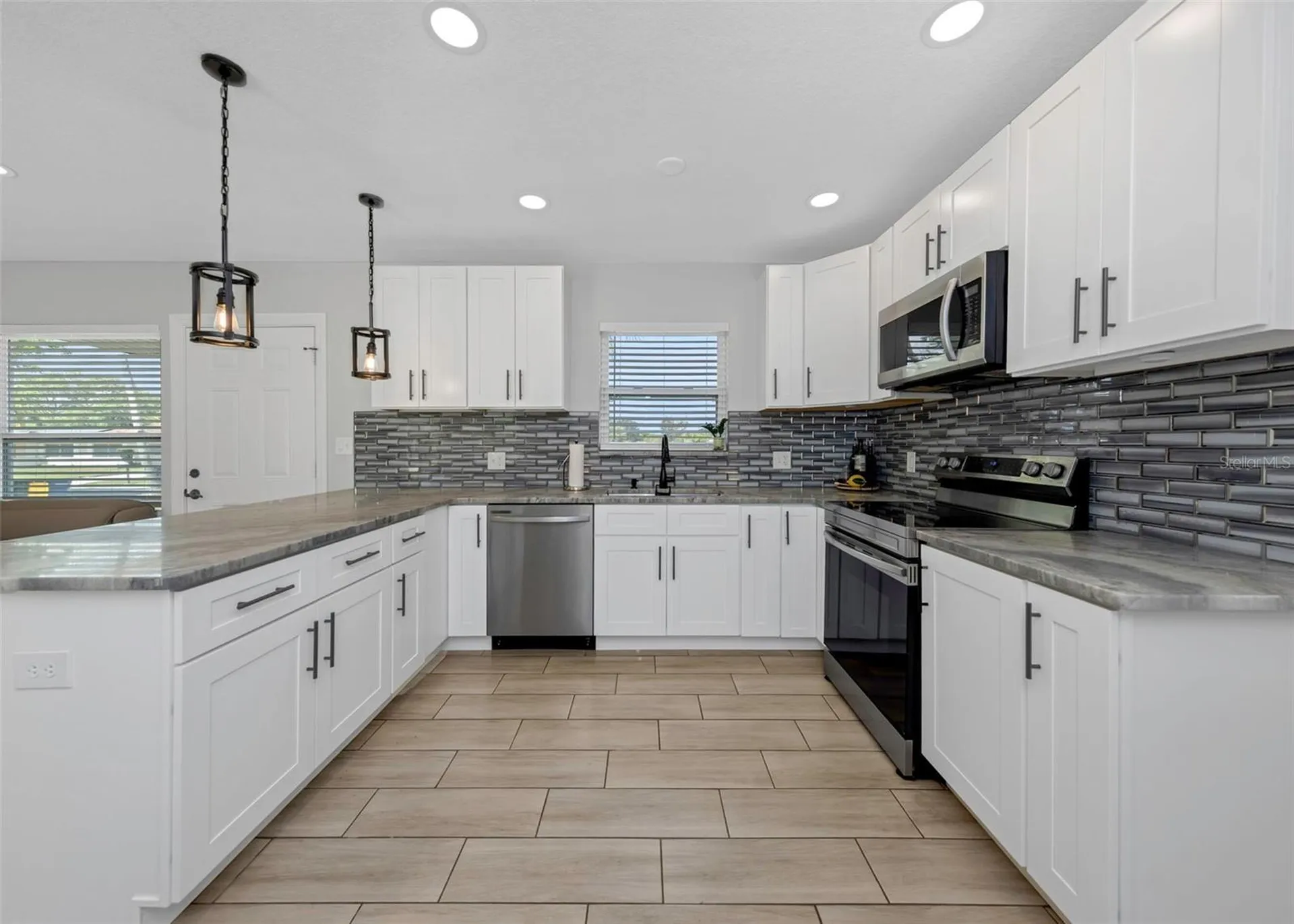 1437 Carlos Avenue Clearwater FL 33755