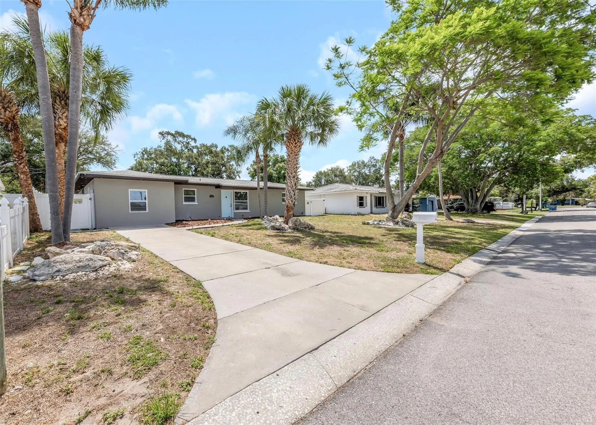 1437 Carlos Avenue Clearwater FL 33755
