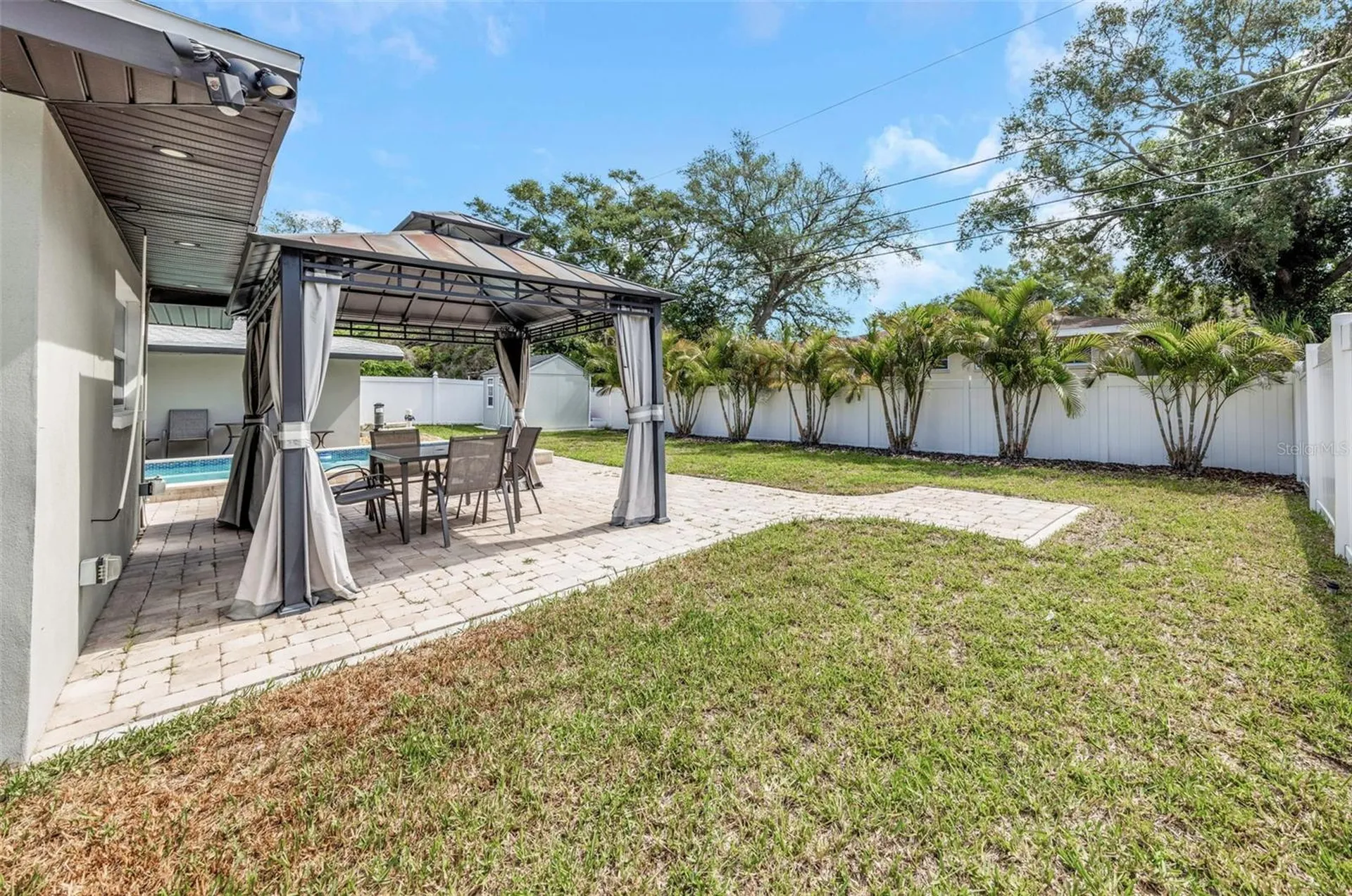 1437 Carlos Avenue Clearwater FL 33755