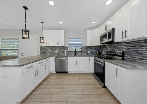 1437 Carlos Avenue Clearwater FL 33755