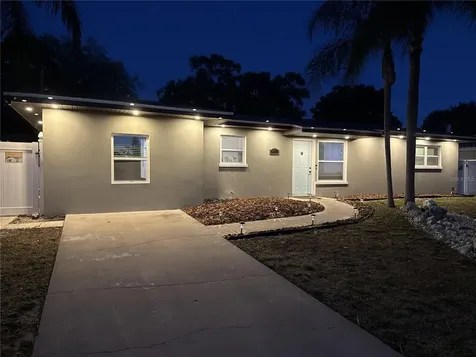 1437 Carlos Avenue Clearwater FL 33755