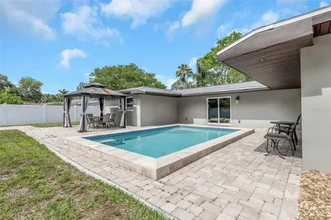 1437 Carlos Avenue Clearwater FL 33755