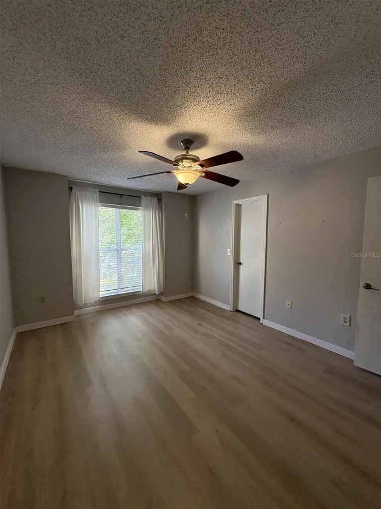 4211 Chatham Oak Court Tampa FL 33624