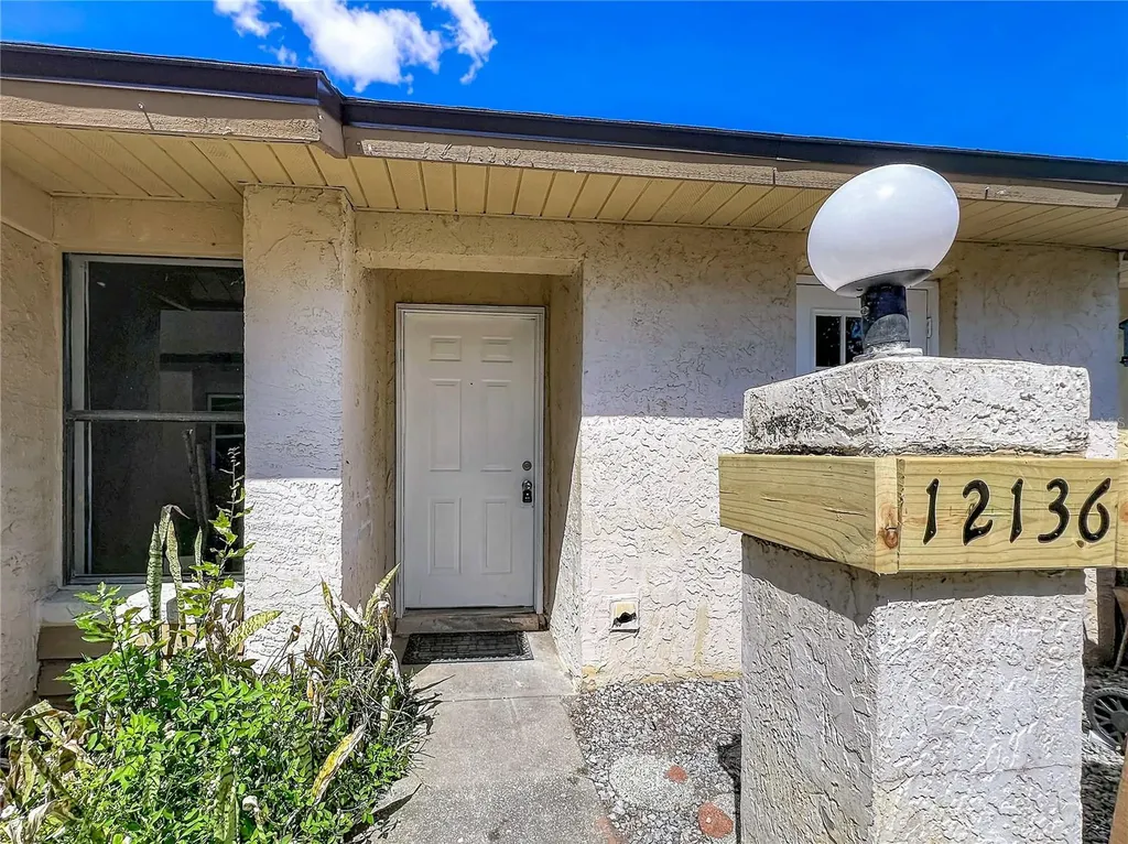 12136 Sand Pebble Way Orlando FL 32824