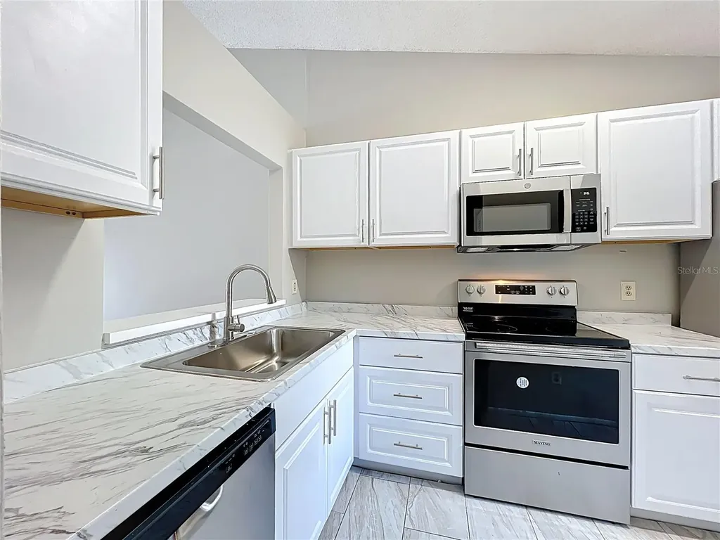 12136 Sand Pebble Way Orlando FL 32824