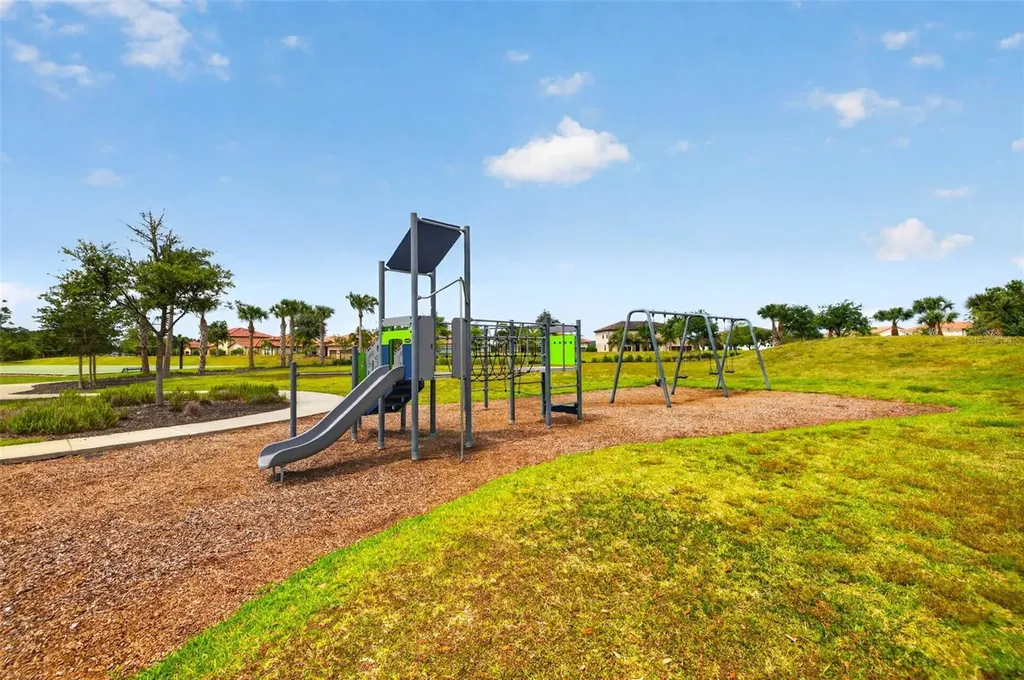 3709 Savanna Palms Court Bradenton FL 34211