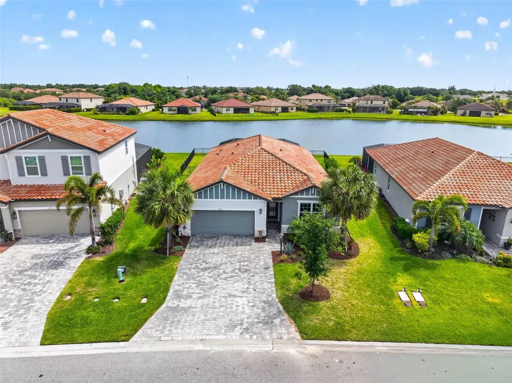 3709 Savanna Palms Court Bradenton FL 34211