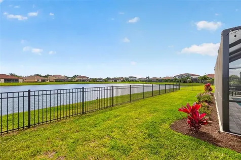 3709 Savanna Palms Court Bradenton FL 34211