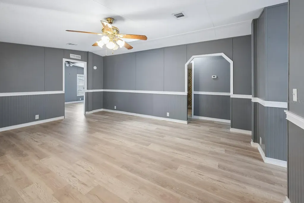 554 S County Road 21 Hawthorne FL 32640