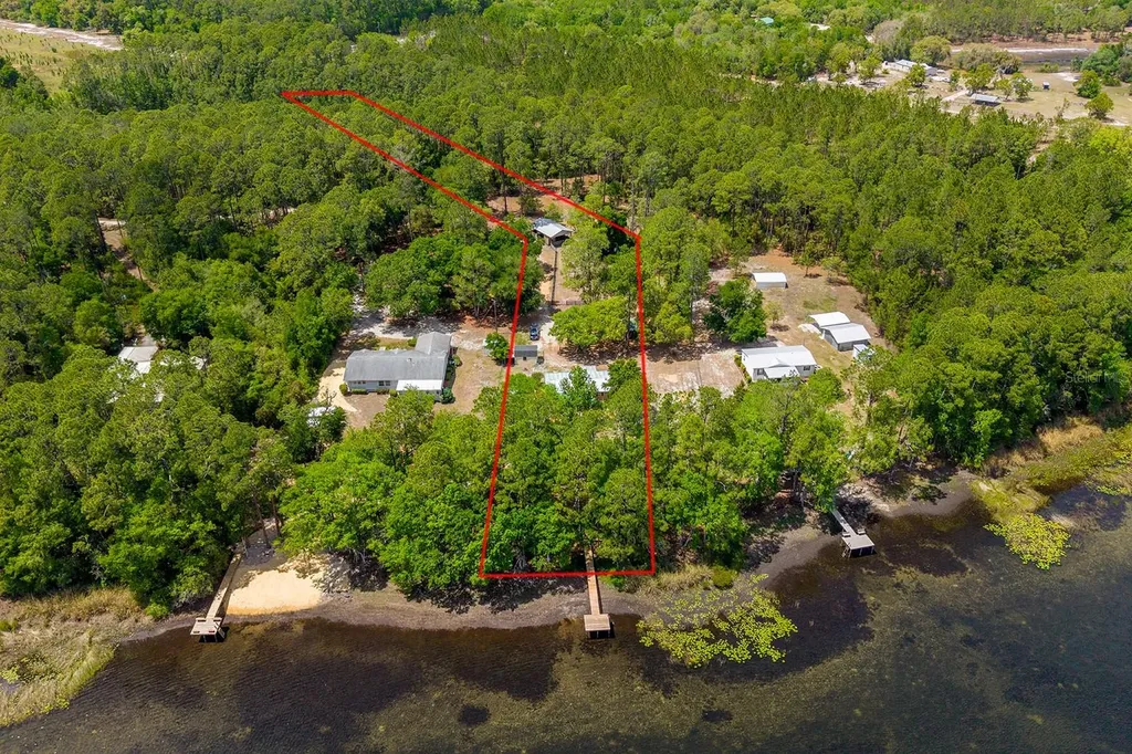 554 S County Road 21 Hawthorne FL 32640