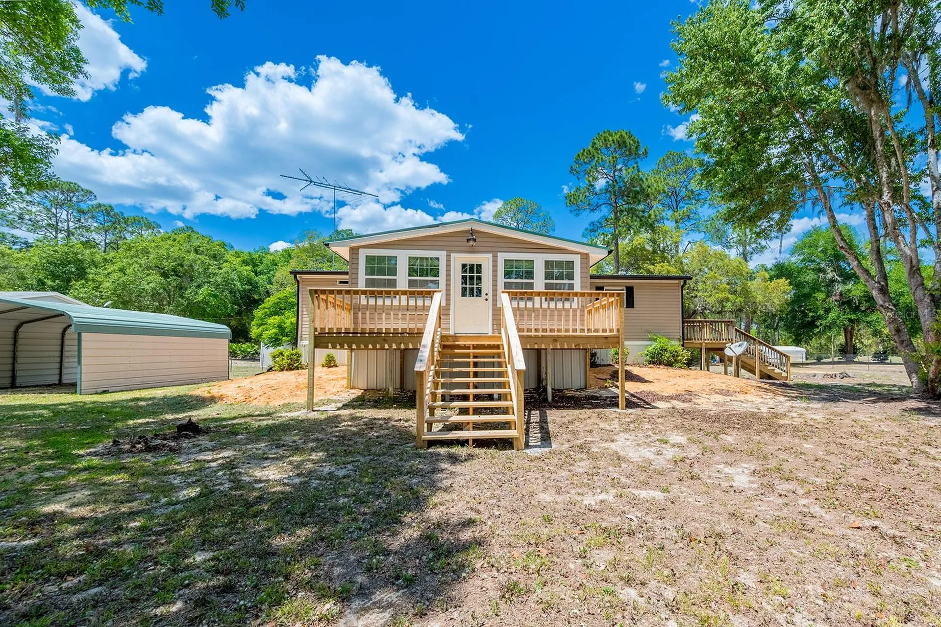 554 S County Road 21 Hawthorne FL 32640