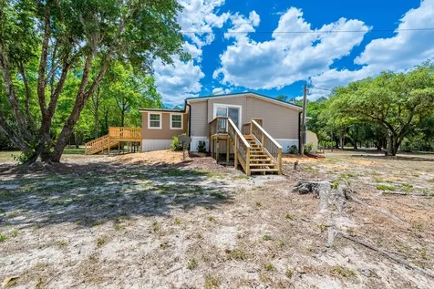 554 S County Road 21 Hawthorne FL 32640