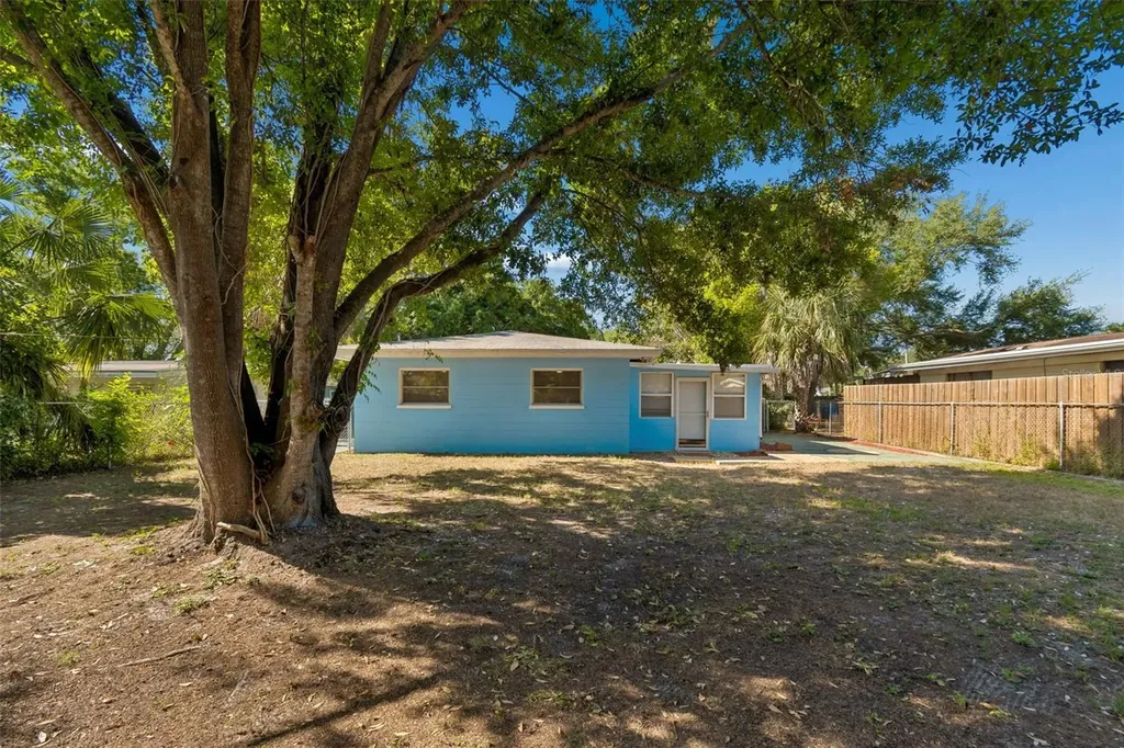 5857 4th Avenue N St Petersburg FL 33710