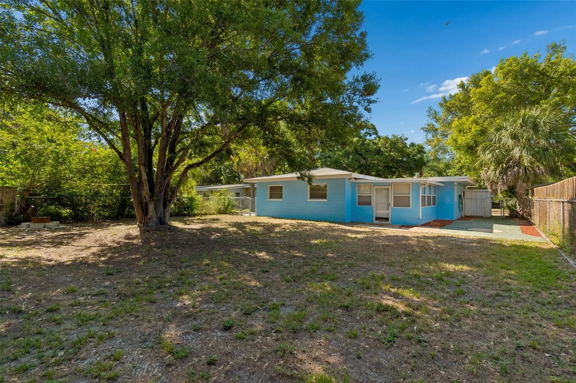 5857 4th Avenue N St Petersburg FL 33710