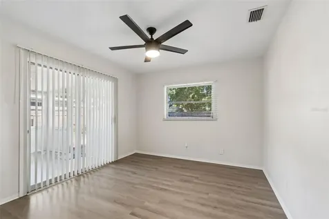 5857 4th Avenue N St Petersburg FL 33710