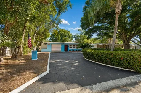5857 4th Avenue N St Petersburg FL 33710
