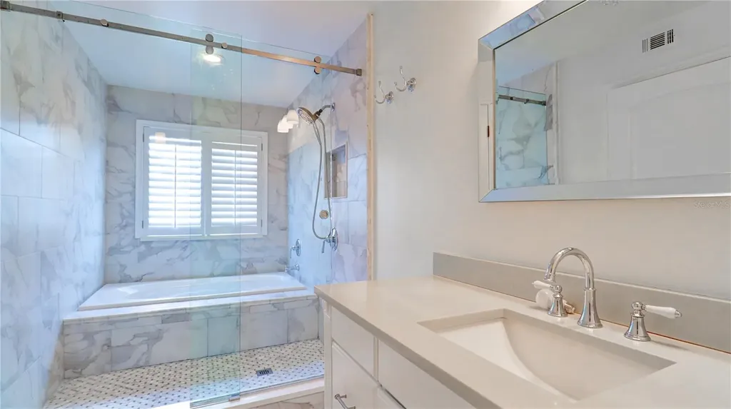 9481 Highland Oak Drive Tampa FL 33647