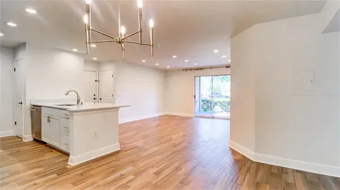 9481 Highland Oak Drive Tampa FL 33647