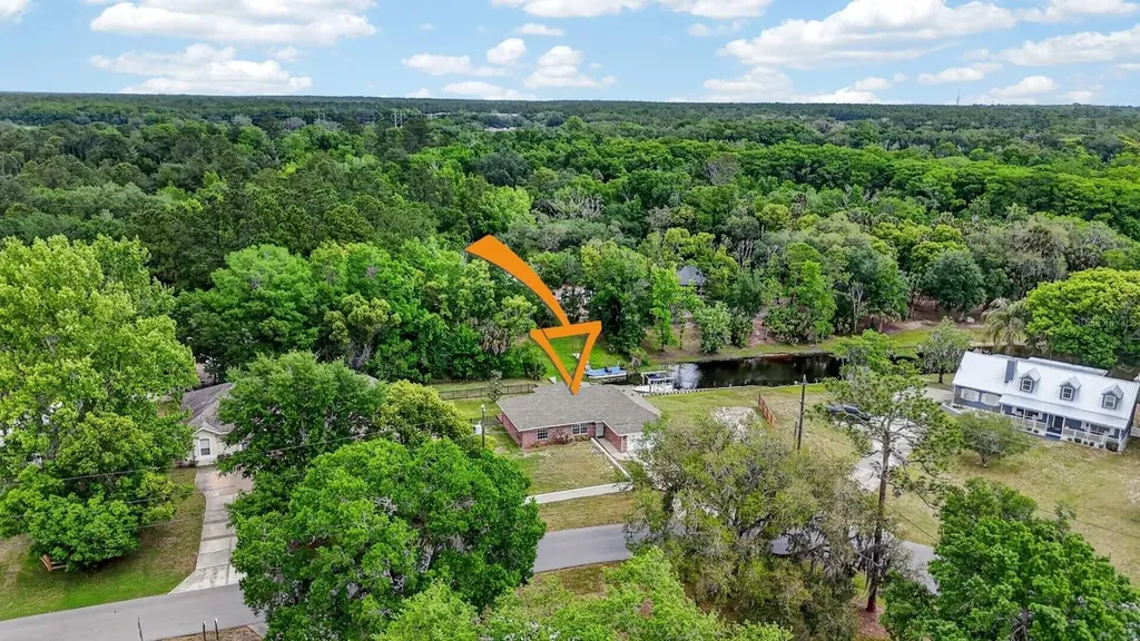 1505 Lakeside Drive Deland FL 32720