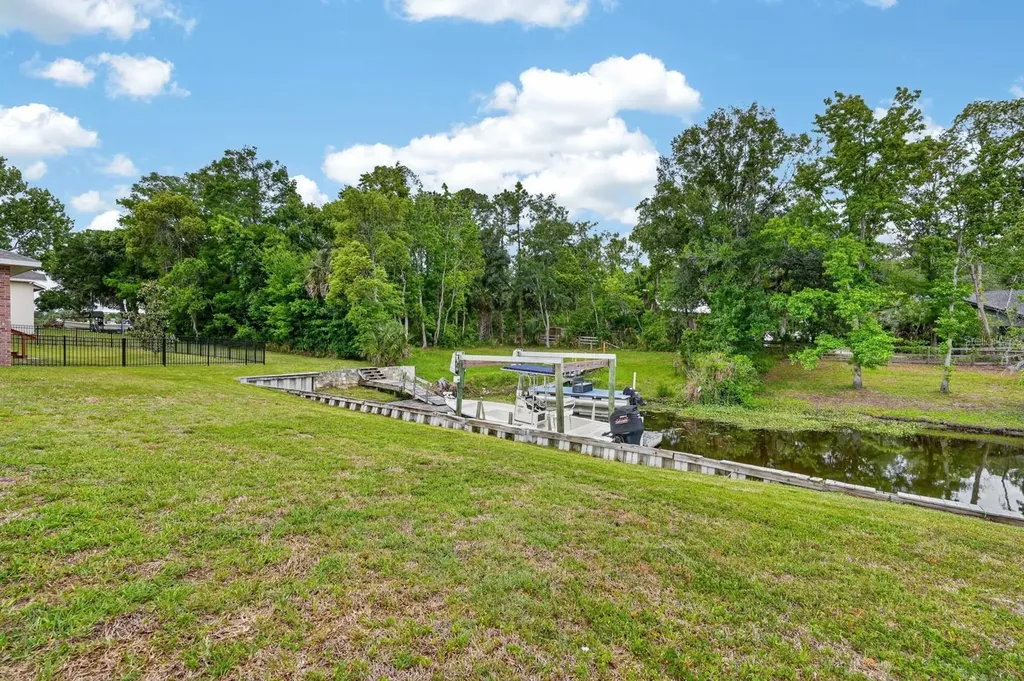 1505 Lakeside Drive Deland FL 32720