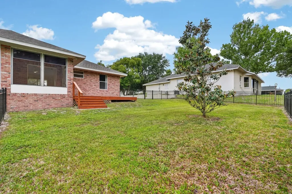 1505 Lakeside Drive Deland FL 32720