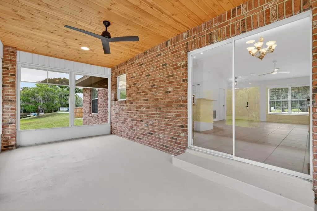 1505 Lakeside Drive Deland FL 32720