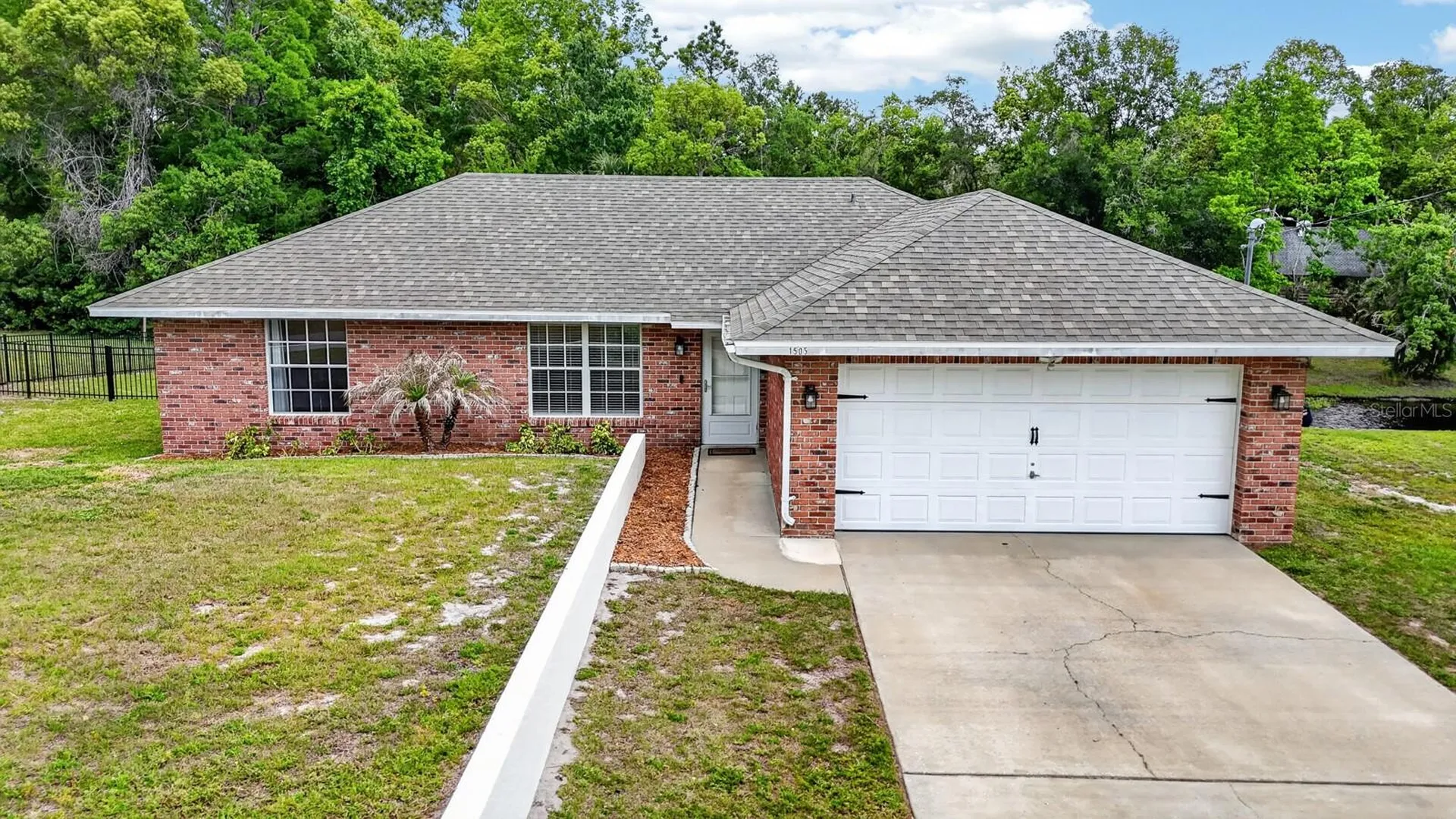 1505 Lakeside Drive Deland FL 32720