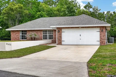 1505 Lakeside Drive Deland FL 32720