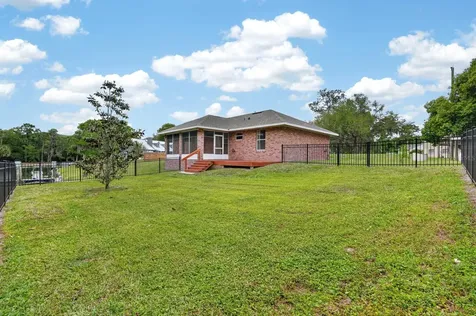 1505 Lakeside Drive Deland FL 32720