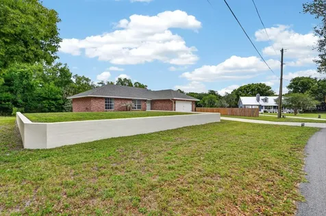 1505 Lakeside Drive Deland FL 32720