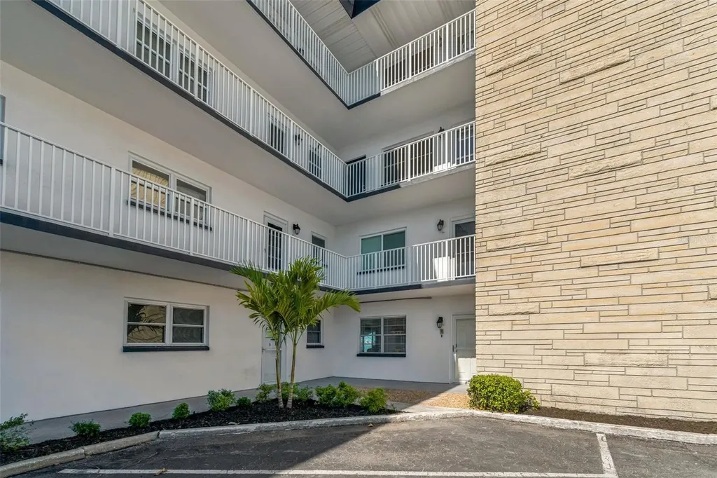 5960 30th Avenue S Gulfport FL 33707