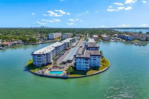5960 30th Avenue S Gulfport FL 33707