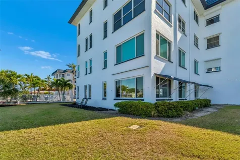 5960 30th Avenue S Gulfport FL 33707