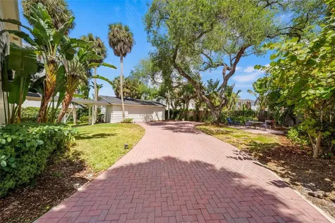 4705 W San Rafael Street Tampa FL 33629