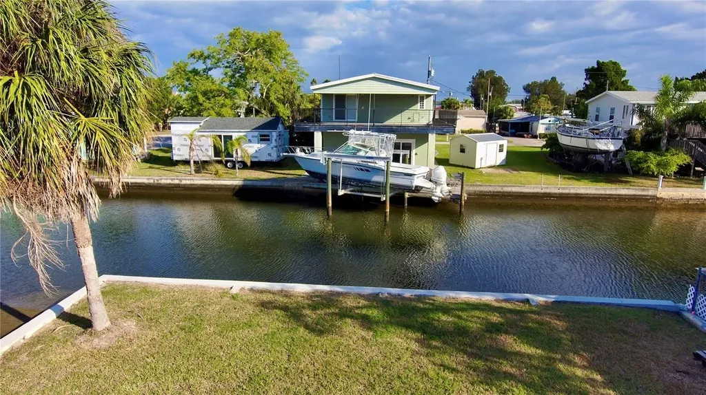 6731 Curlew Hudson FL 34667