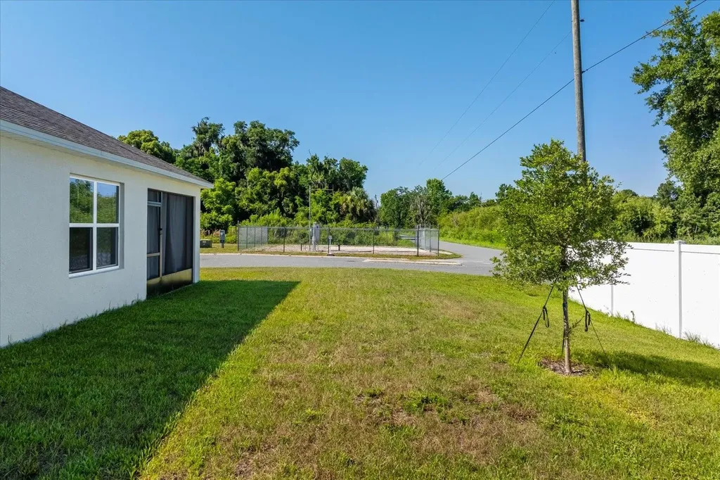 6358 Sanders Grove Circle Okahumpka FL 34762