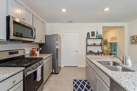 6358 Sanders Grove Circle Okahumpka FL 34762