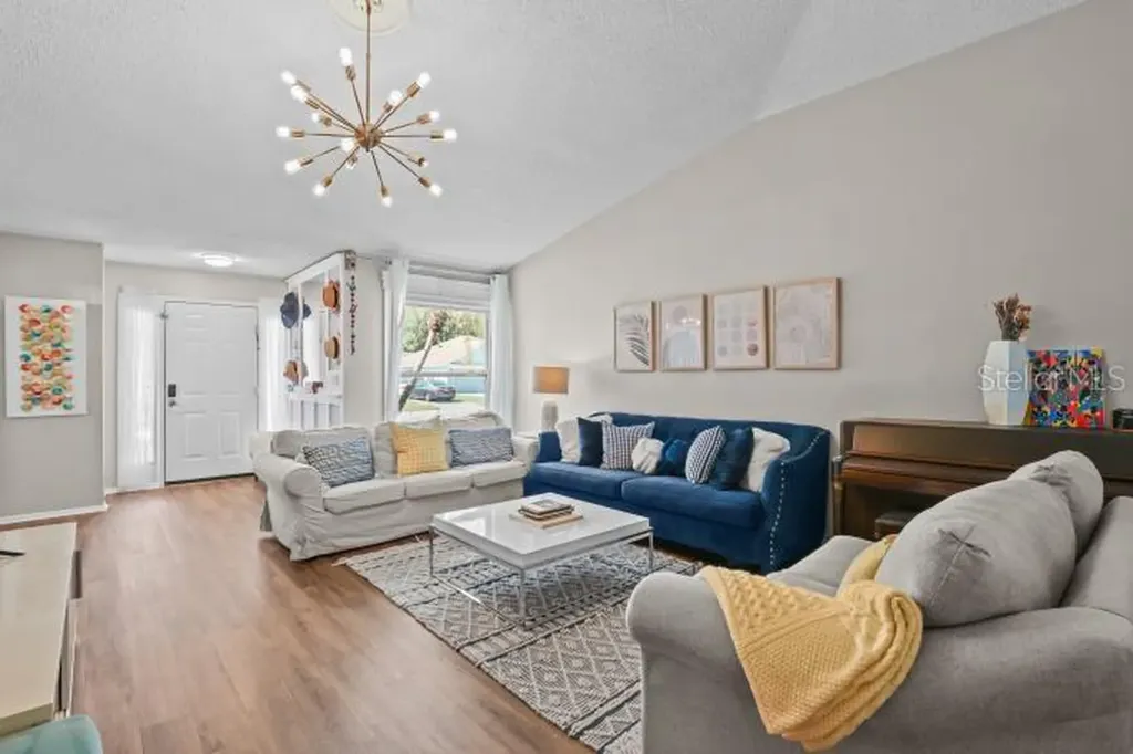 421 Benson Street Valrico FL 33594