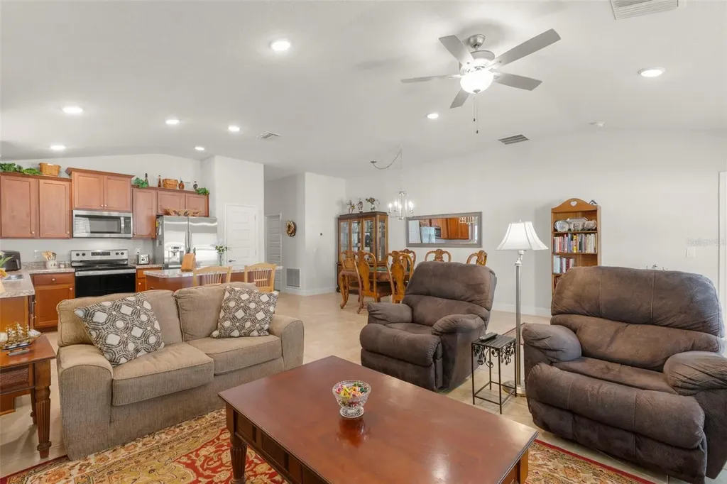 16114 Vine Cliff Avenue Hudson FL 34667