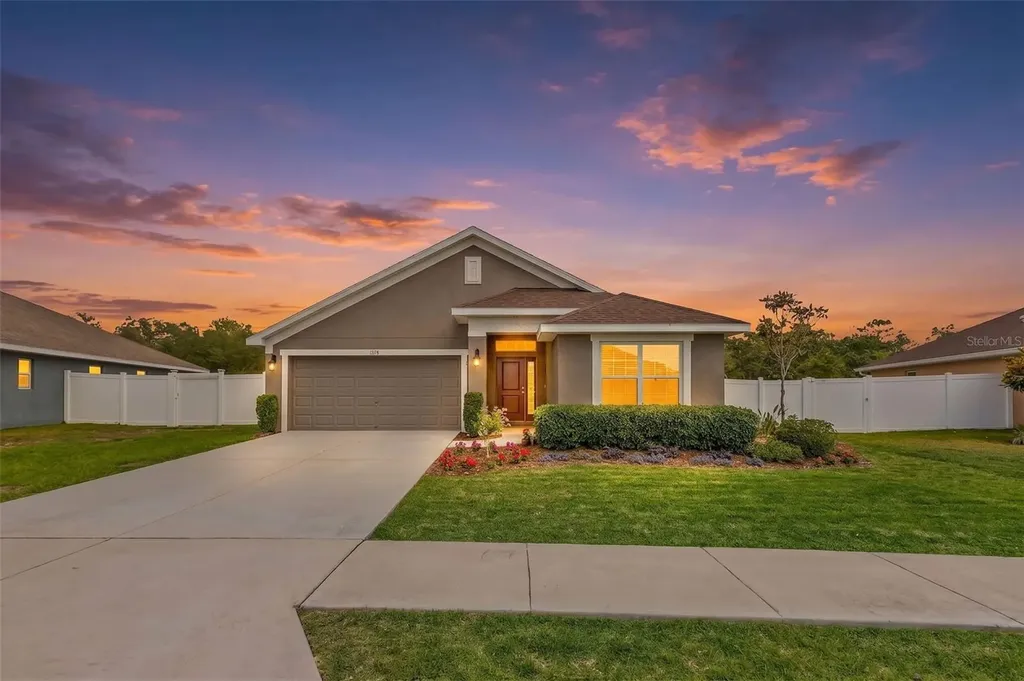 16114 Vine Cliff Avenue Hudson FL 34667