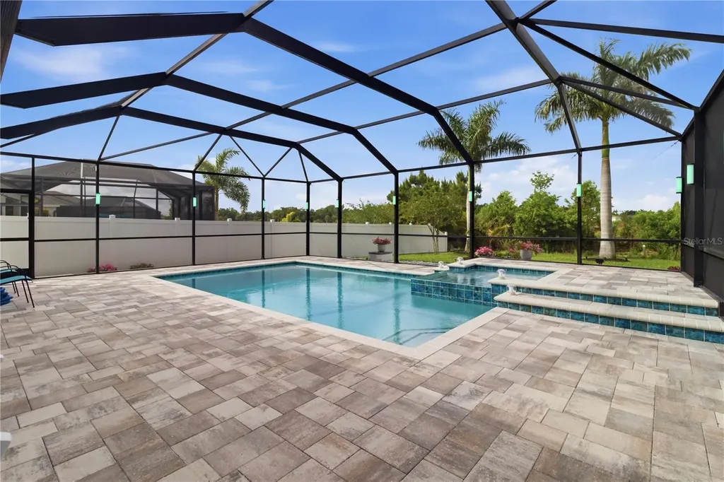 3827 Mossy Limb Court Palmetto FL 34221