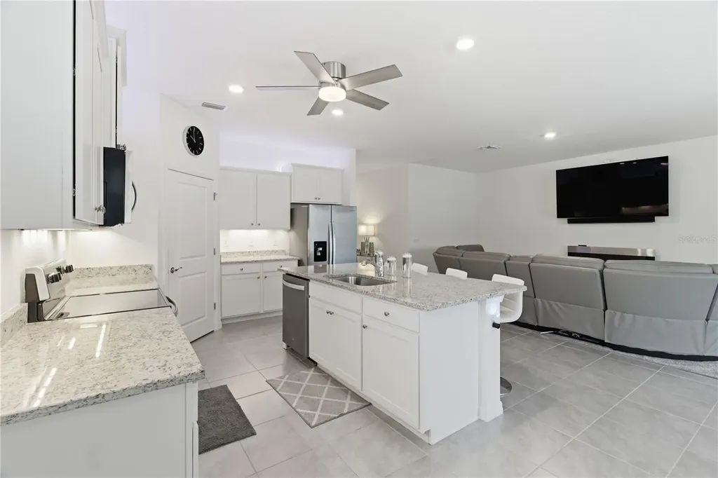 3827 Mossy Limb Court Palmetto FL 34221