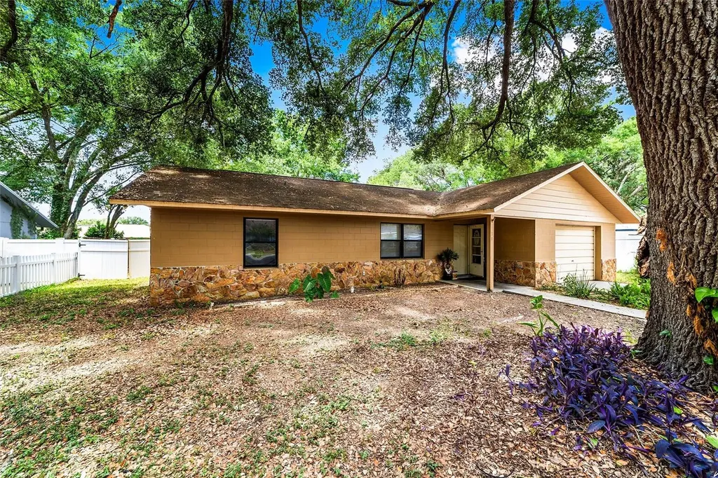 38 Almond Pass Drive Ocala FL 34472