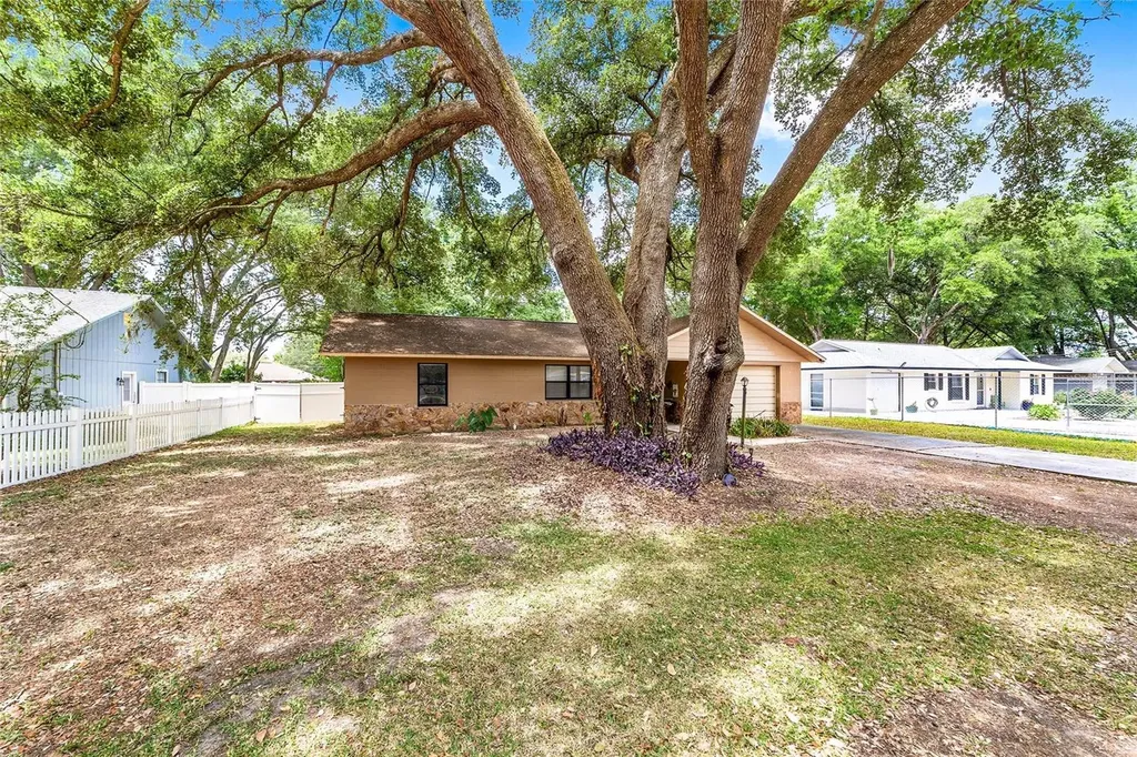 38 Almond Pass Drive Ocala FL 34472