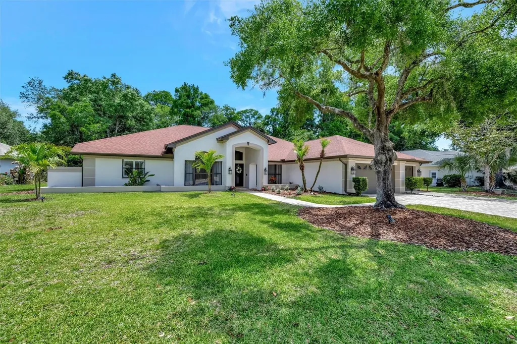 15507 Fentress Court Tampa FL 33647