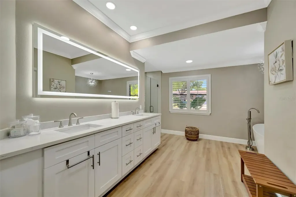 15507 Fentress Court Tampa FL 33647