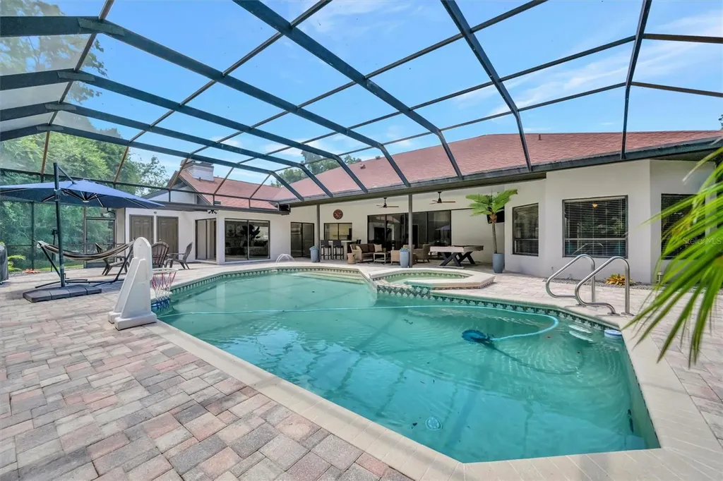 15507 Fentress Court Tampa FL 33647