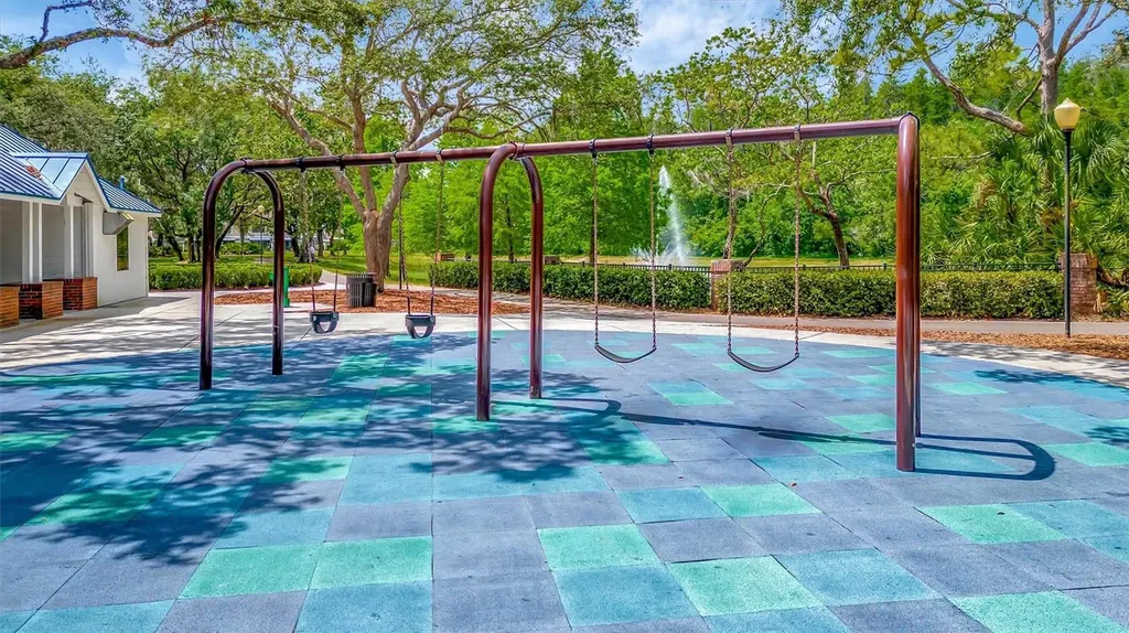 15507 Fentress Court Tampa FL 33647