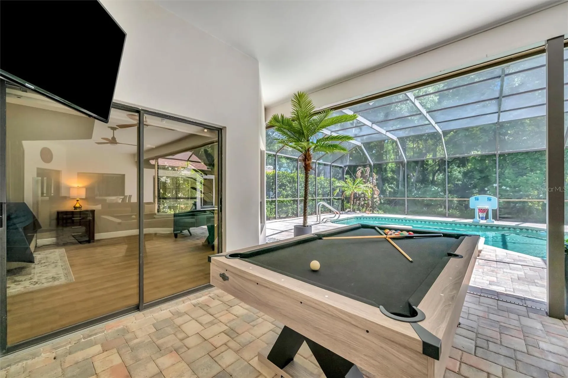 15507 Fentress Court Tampa FL 33647